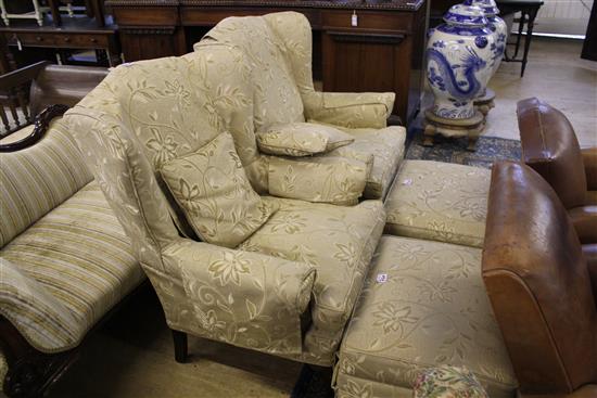 2 Multi York armchairs with stools